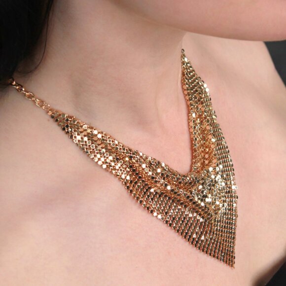 None Jewelry - Large Gold Castlecore Mesh Necklace OS